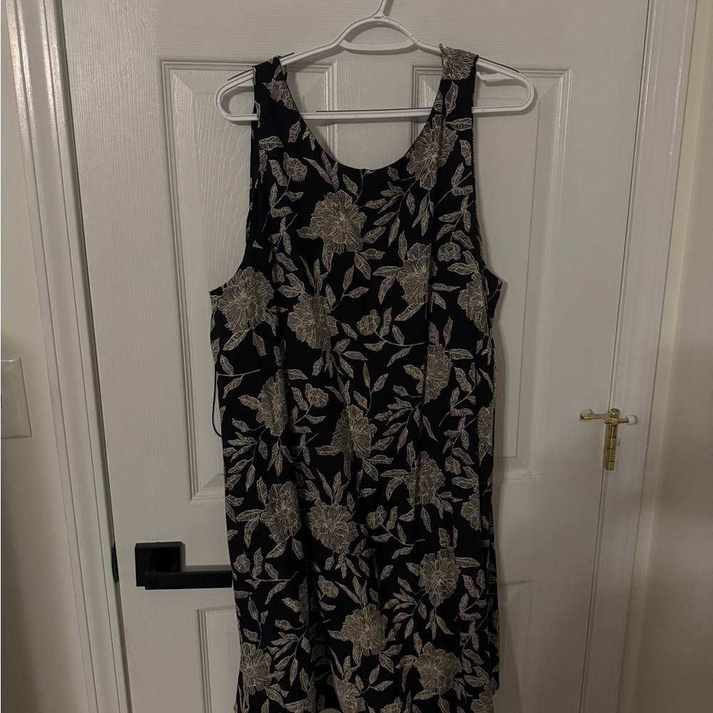 Floral Black and Cream Sleeveless Dress